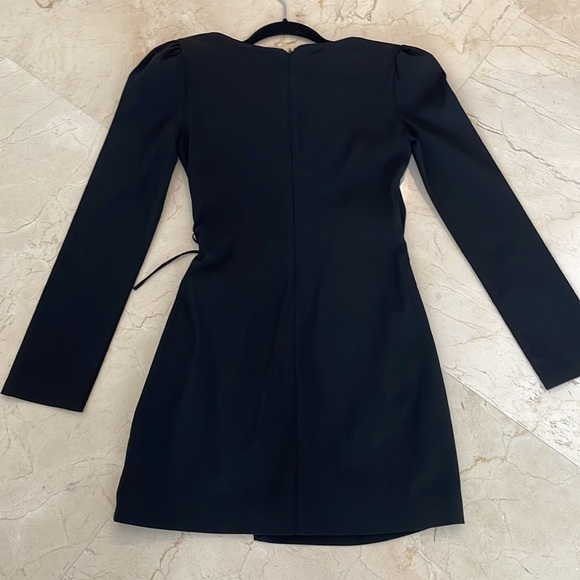 NWT EMORY PARK SIMPLE BLACK WRAP LOOKING MINI - Picture 4 of 6